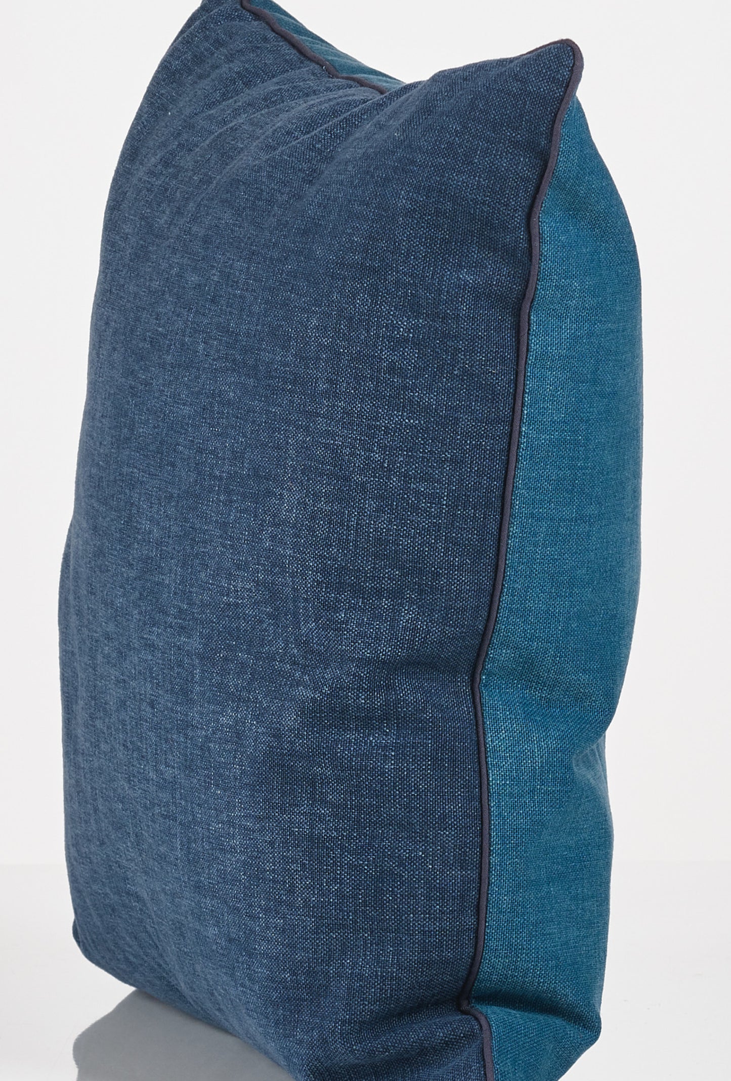 KATHRINE Brushed cotton decorative cushion - Deep Blue / Petroleum Blue (42x42)