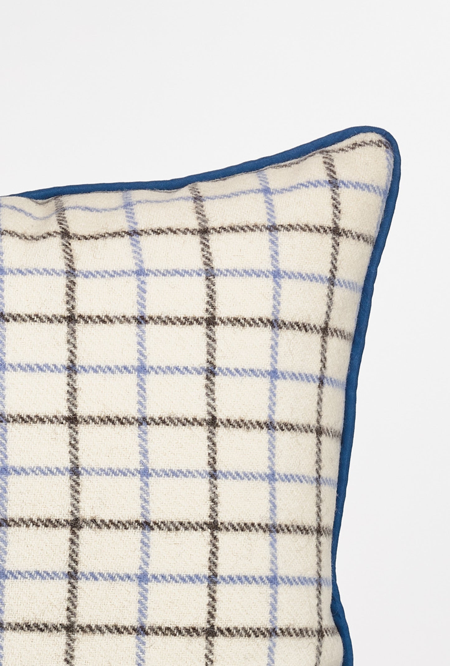 COPENHAGEN Decorative brushed cotton and wool cushion (40x60)