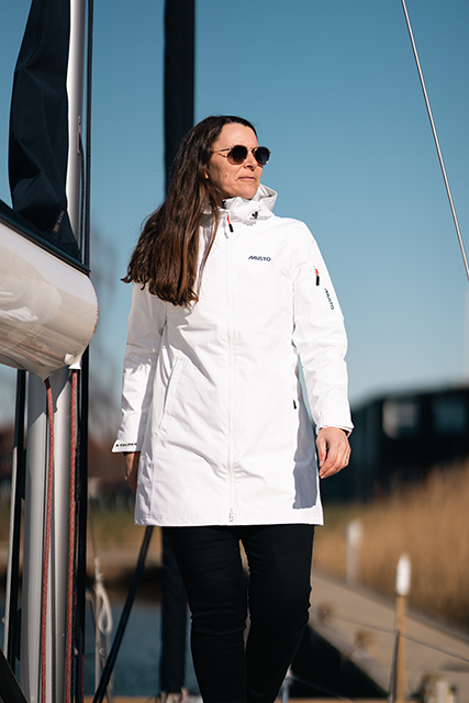 White waterproof top jacket womens
