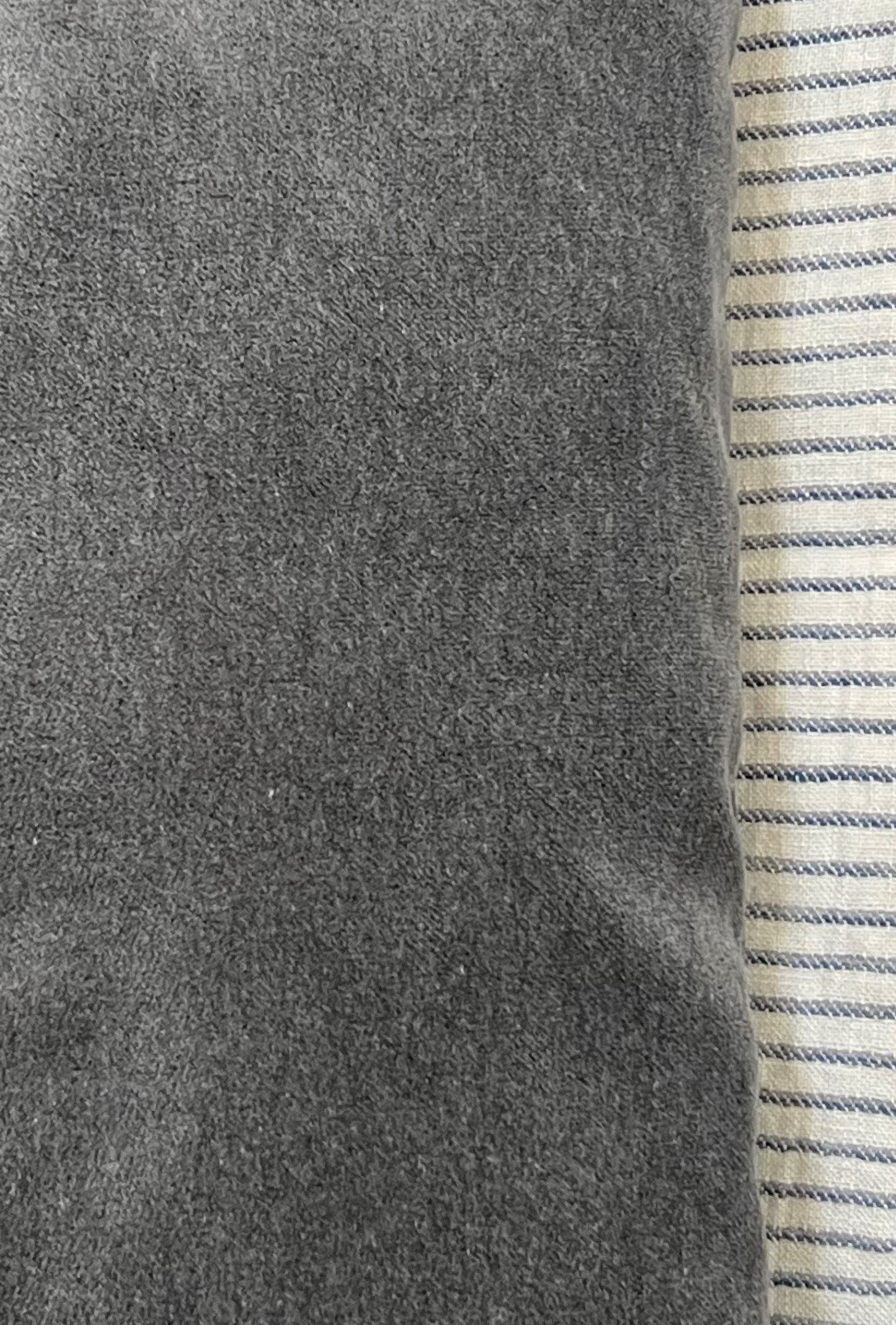 HAARLEM Decorative velvet cushion - Dark Grey (42x42)